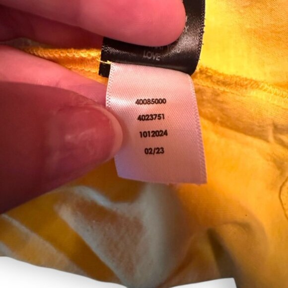 Women’s torrid 1 Yellow Girlfriend Signature Jersey V-Neck Tee 14 16 1X 1XL - Picture 11 of 14